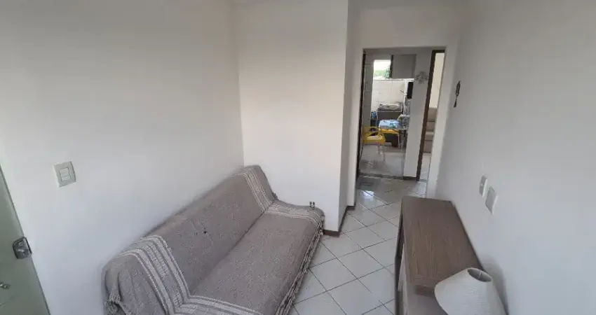 Alugo Apartamento com 2/4 condomínio fechado na Estrada do Coco, Lauro de Freitas BA