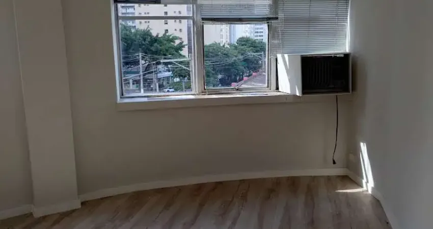 1 ou 2 Conjuntos / Salas Comerciais no Jardim Paulista / Itaim Bibi a 300 metros da Av Brigadeiro Luís Antônio e Rua Joaquim Floriano