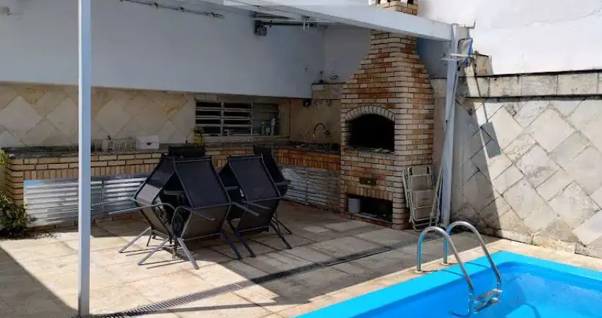 Casa com 3 dormitórios sendo 1 suíte, escritório, piscina, churrasqueira, 3 vagas, excelente localização em área estritamente residencial z1 na região da vila mariana / jardim da glória