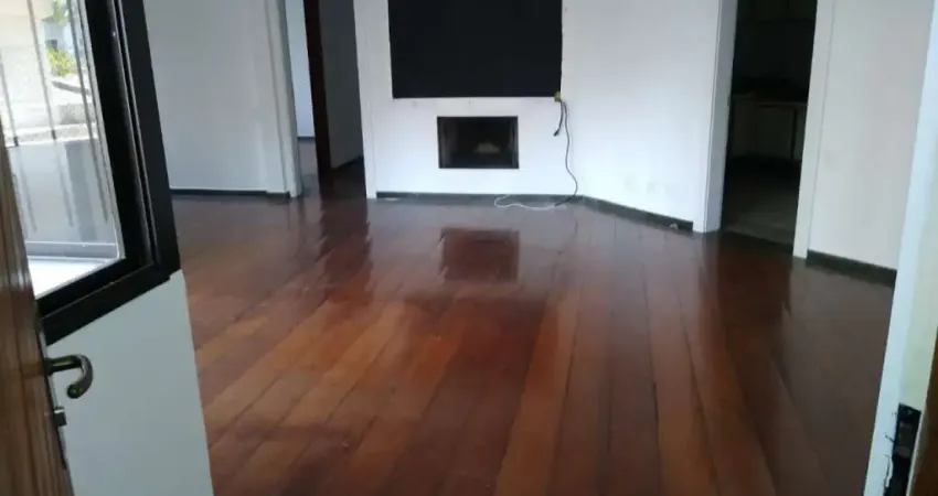 Apartamento com 3 suítes sala com lareira 3 vagas em Indianópolis / Moema