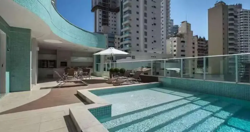 Locação: apartamento vista mar 3 suítes, mobiliado, decorado e 2 vagas - pioneiros em balneário camboriú