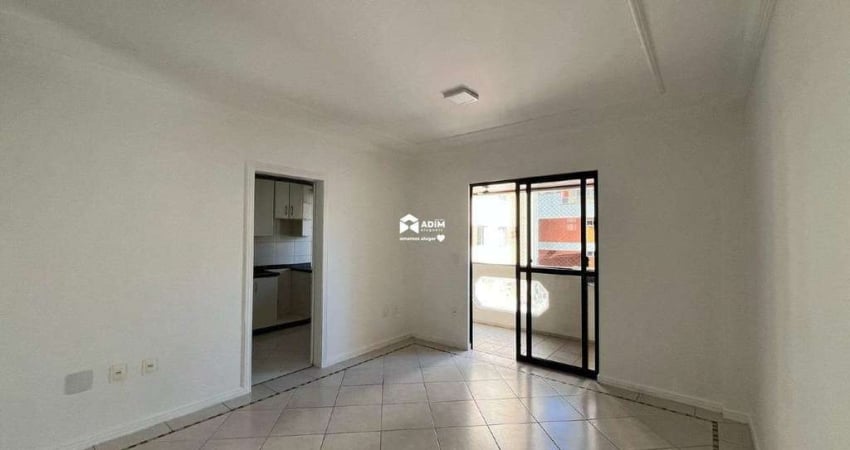 Aluguel Anual: Apartamento diferenciado 2 quartos sendo 1 suíte a poucos metros da praia em Balneário Camboriú