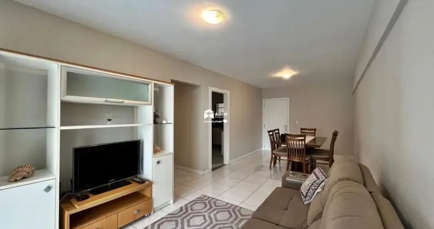 Aluguel Anual: Apartamento mobiliado com 3 quartos, quadra mar no centro de Balneário Camboriú.