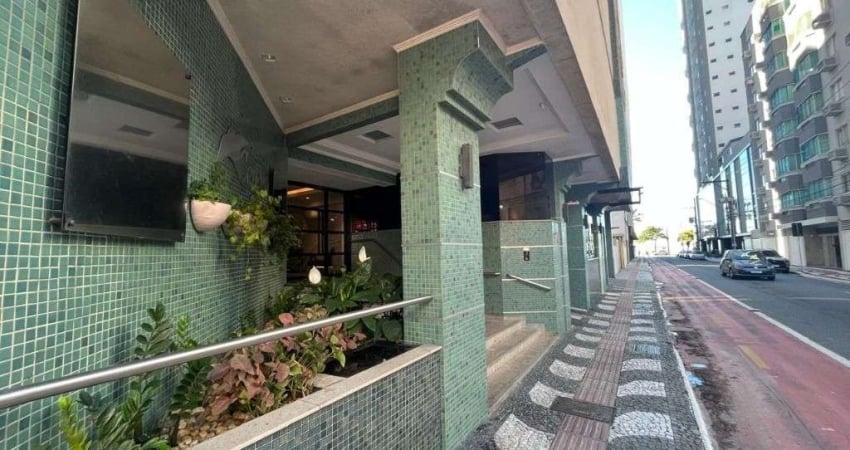 Aluguel Anual: Apartamento 3 suítes Mobiliado quadra mar em Balneário Camboriú.