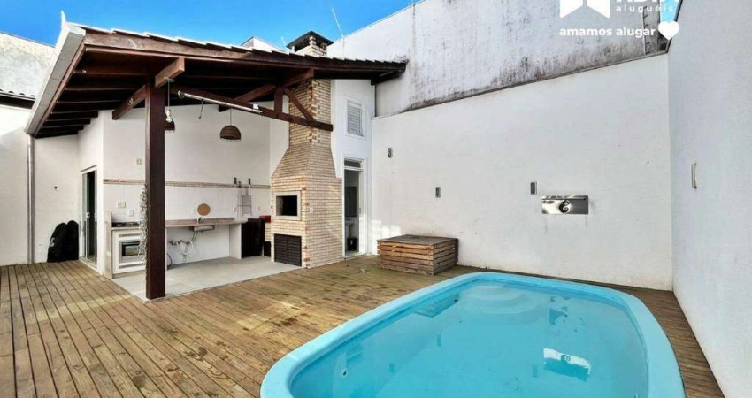 Aluguel Anual: Oportunidade Casa 3 dormitórios mobiliada - Nações em Balneário Camboriú