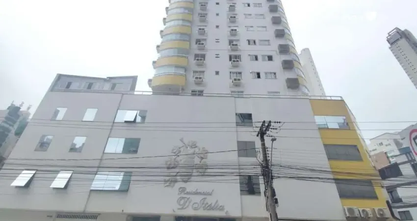 Aluguel anual: apartamento de 3 quartos, 1 suíte e 2 demi suítes no pioneiros em balneário camboriú