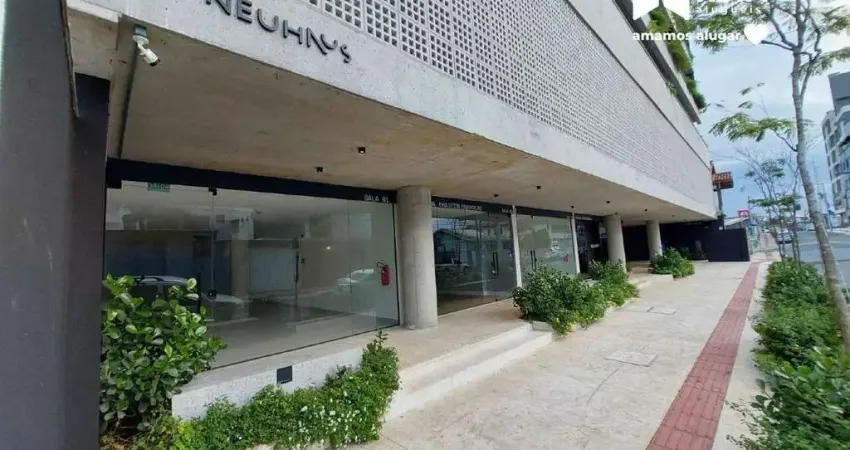 Aluguel anual: Apartamento novo de 2 quartos no centro em Balneário Camboriú