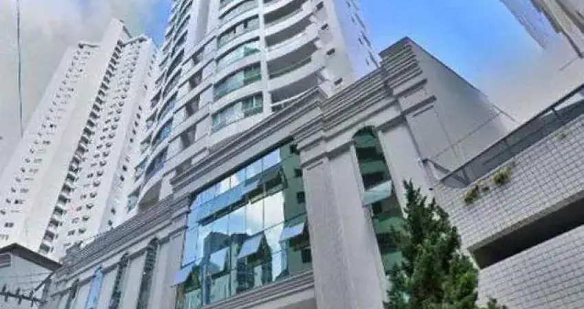 Aluguel anual: apartamento alto padrão mobiliado e equipado, com 3 suítes na quadra do mar em balneário camboriú.