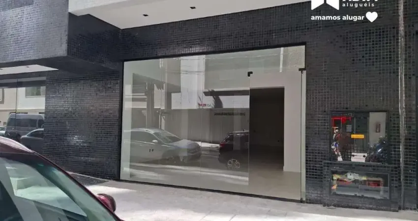 Sala comercial de 199 m² localição previlegiada entre a Nereu Ramos e 2° Avenida