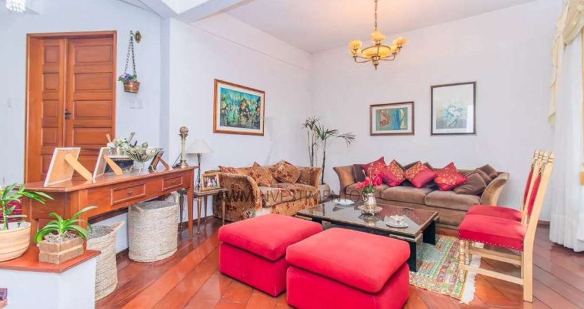Awm Vende Casa no Bairro Chácara Das Pedras, Porto Alegre - CA345