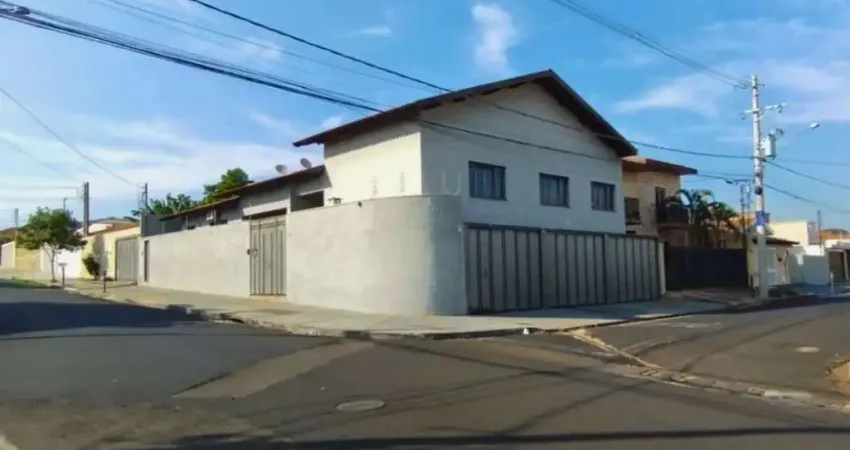 Sensacional sobrado para venda em Nova Jaboticabal com 4 quartos, sendo 1 suíte, 234m²