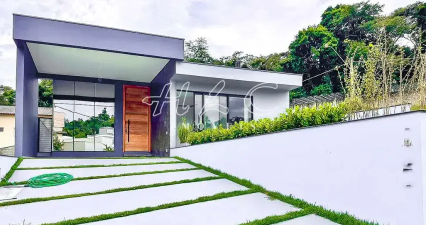 Excelente casa térrea à Venda no Condomínio Portal do Bosque em Louveira-SP