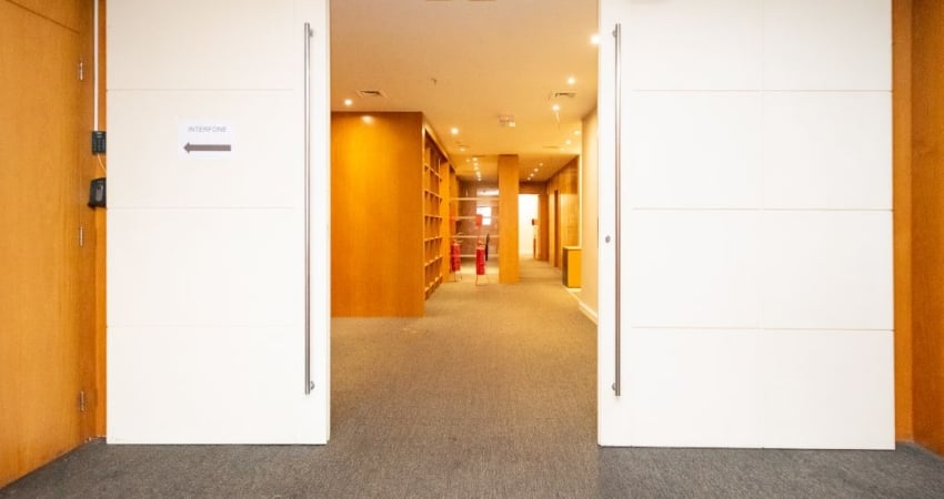 Sala comercial com 8 salas para alugar na Avenida Rio Branco, 110, Centro, Rio de Janeiro