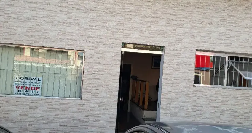 Ótima loja comercial na Vila Guilhermina Praia Grande.
