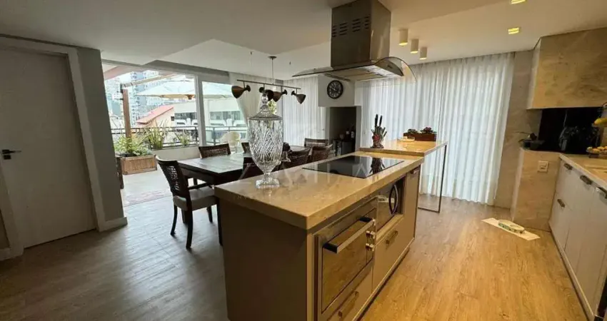 Apartamento com 3 quartos à venda na Rua 299, 93, Meia Praia, Itapema