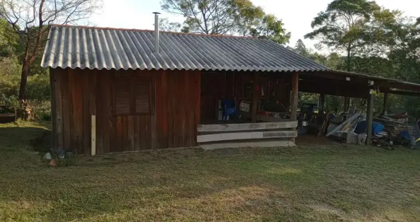 Sítio para Venda em Pelotas, zona rural, 3 dormitórios, 1 banheiro, 1 vaga