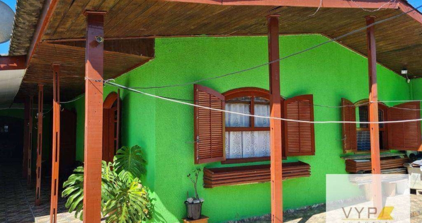 Casa de 5 dormitórios no bairro Vargem Grande em Pinhais