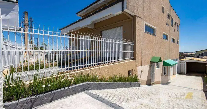 Três imóveis em um único endereço - Sobrado, Sala comercial, e Apartamento