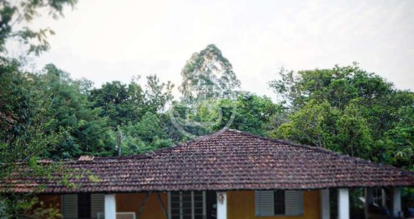 Sítio para Venda em Pedra Bela, Limas, 4 dormitórios, 2 suítes, 3 banheiros