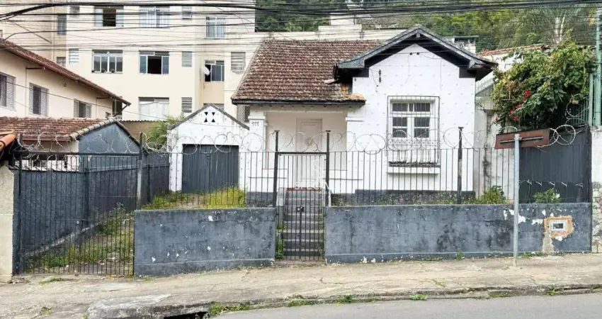 Casa com 3 dormitórios à venda, 112 m² por R$ 600.000,00 - Jardim Glória - Juiz de Fora/MG