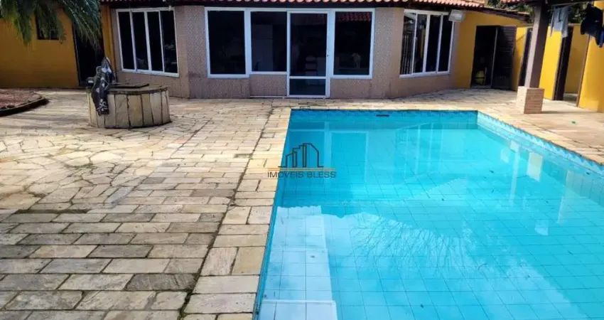 Casa com 5 quartos à venda no Igara, Canoas 