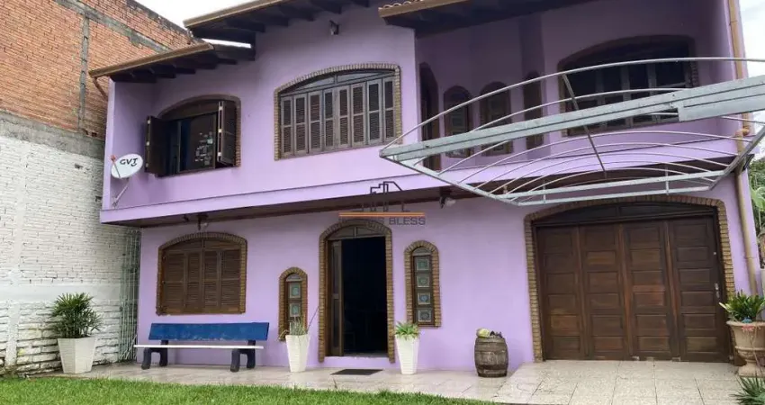Ótima casa no bairro Igara
