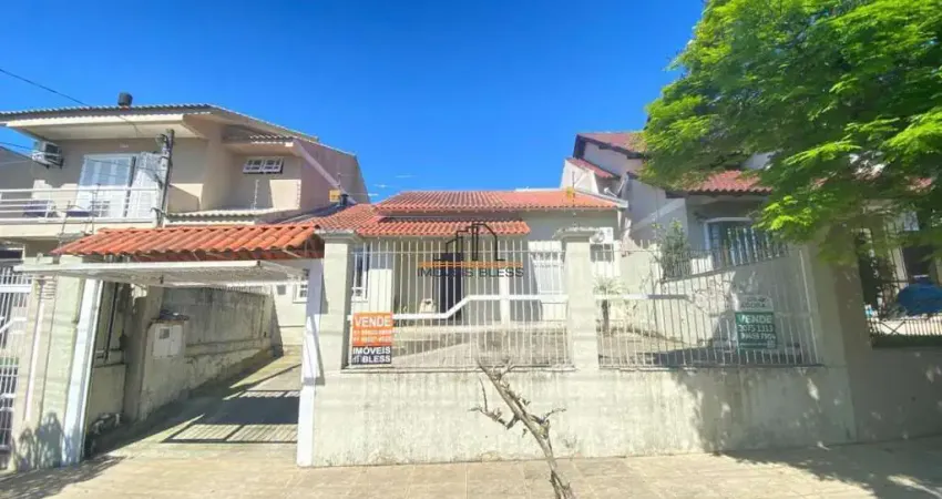 Casa localizada no bairro Estância Velha/Canoas