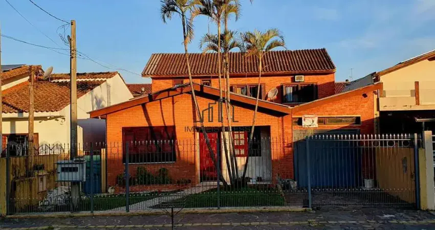 Casa com 6 quartos à venda no Fátima, Canoas 