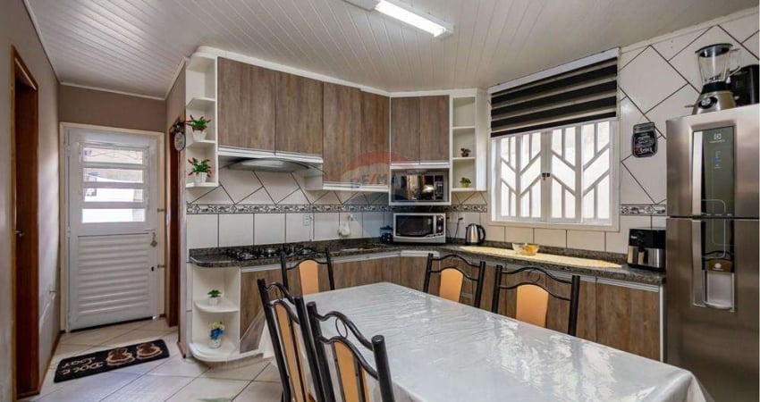CASA COM EDÍCULA AMPLO QUINTAL EM SÃO JOSÉ DOS PINHAIS