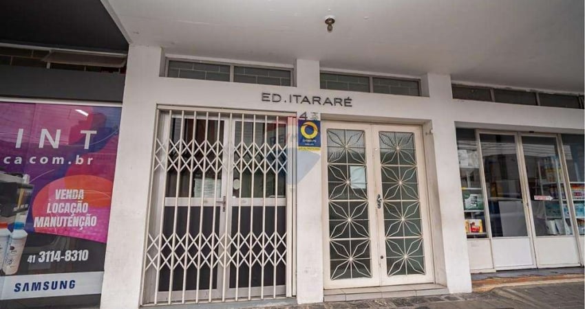 'Espaço Comercial Estratégico no Centro de Curitiba' com preço promocional!