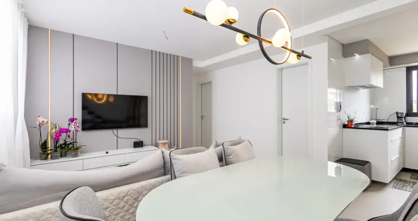 Excelente cobertura semi nova com 2 vagas de garagem paralelas