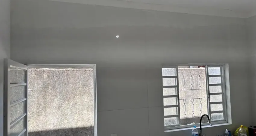 Casa encantadora no jardim santa inês ii, perfeita para quem busca conforto e praticidade