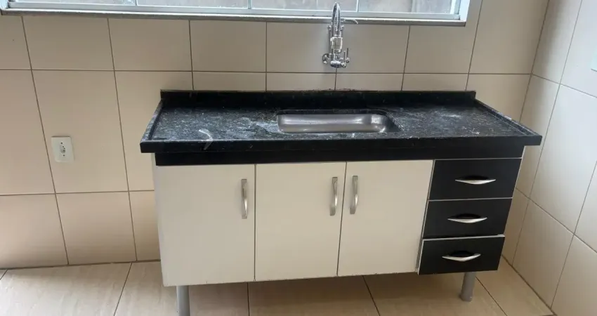 Está disponível para aluguel uma kitnet aconchegante por R$900,00, ideal para quem busca praticidade e conforto