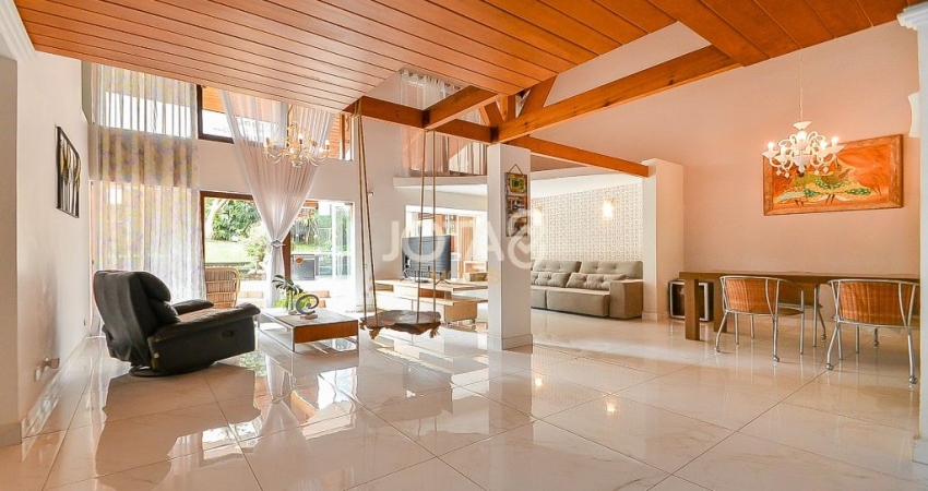CASA NO BIGORRILHO, COMERCIAL OU RESIDENCIAL!