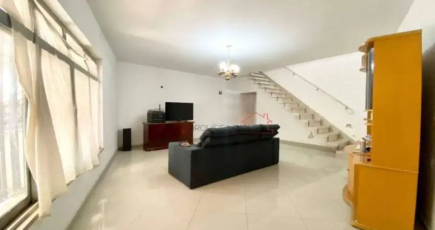 Sobrado 5 quartos 2 suítes Vila Moraes | 4 vagas | Excelente espaço e potencial | Agende agora a sua visita