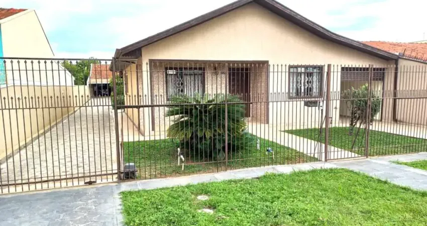 Casa Residencial com 3 quartos  à venda, 271.00 m2 por R$1180000.00  - Boqueirao - Curitiba/PR