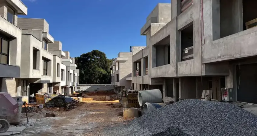 Sobrado com 3 quartos  à venda, 160.00 m2 por R$1530000.00  - Santa Felicidade - Curitiba/PR
