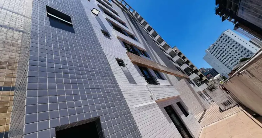 Apartamento com 1 quarto para alugar, 45.00 m2 por R$2400.00 - Centro - Curitiba/PR