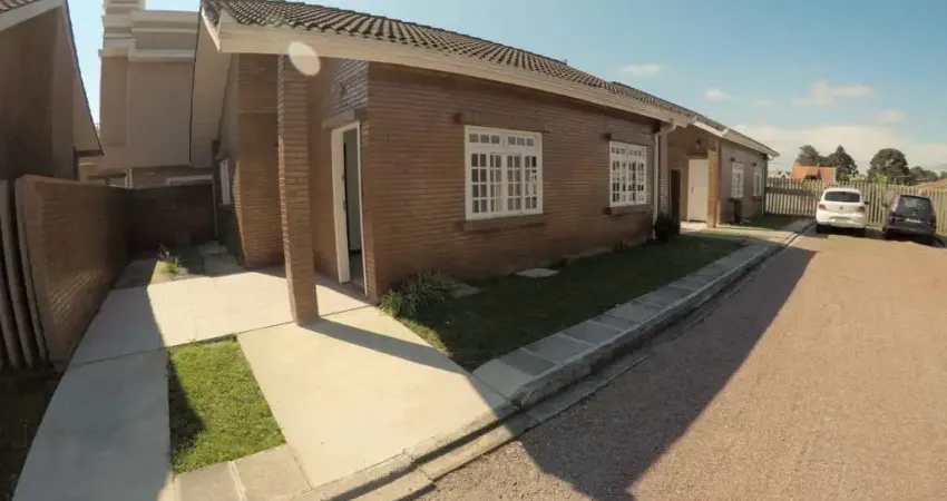 Casa Residencial com 3 quartos para alugar, 78.00 m2 por R$2200.00 - Boqueirao - Curitiba/PR