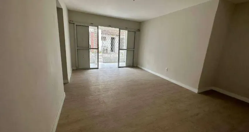 Apto térreo, 3 quartos, 110m2, próximo da Escola Americana