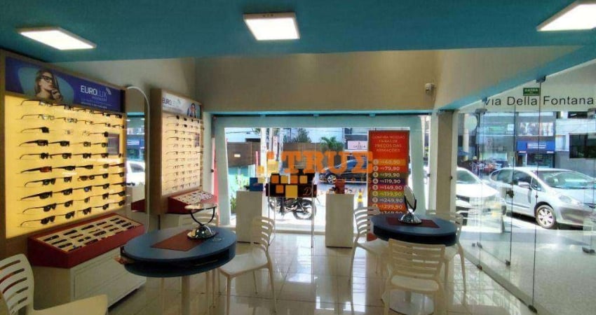 Excelente loja ampla com mezanino de frente - Galeria Via Della Fontana. Localização privilegiada