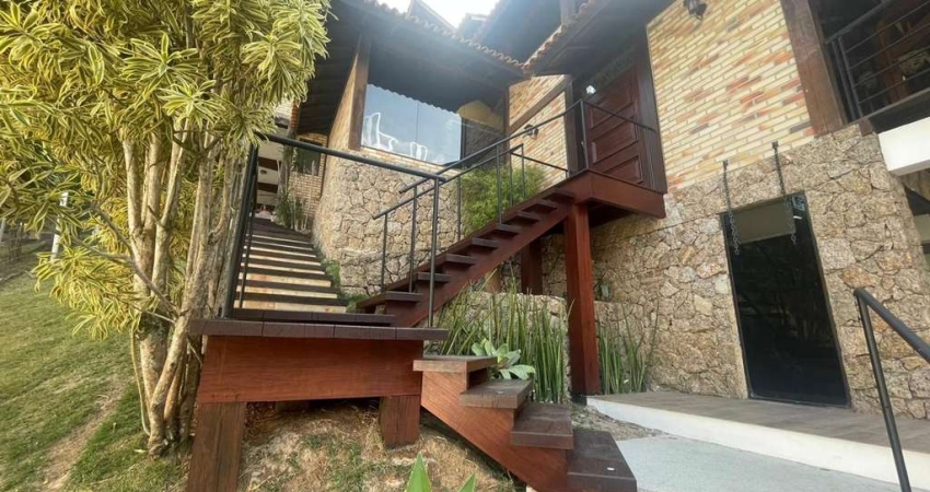 Casa em Condomínio para Venda em Niterói, Itaipu, 4 dormitórios, 1 suíte, 3 banheiros, 2 vagas