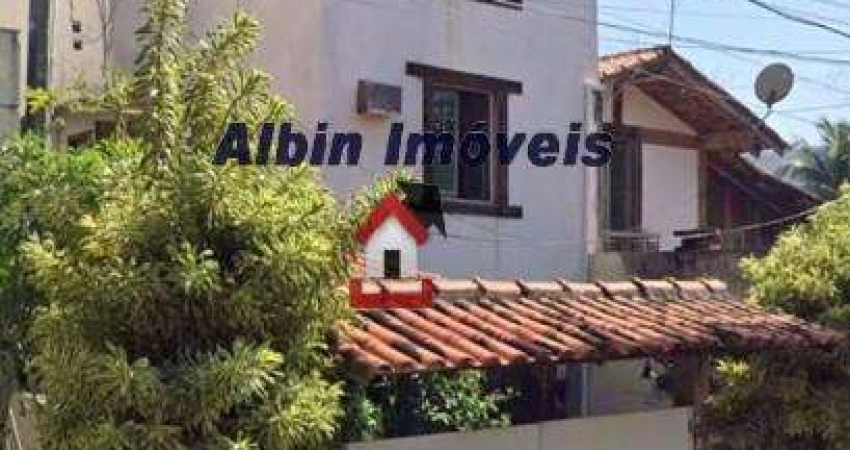 Casa para Venda em Niterói, Piratininga, 3 dormitórios, 2 suítes, 3 banheiros, 2 vagas