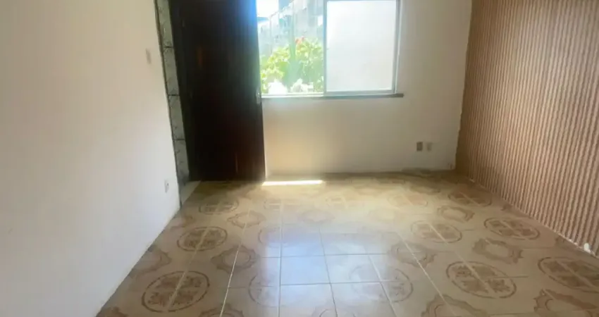 Apartamento com 2 quartos à venda na Rua Walfrido Moraes, 15, Cajazeiras, Salvador