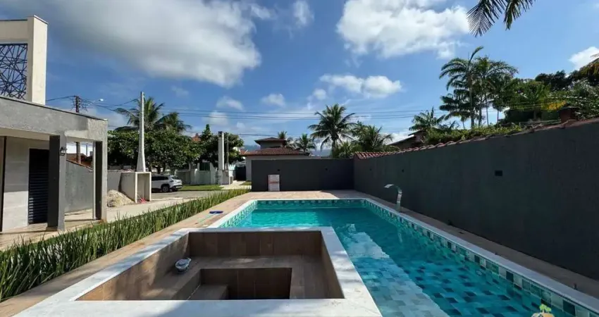 Casa à venda em Morada da Praia, Bertioga/SP - ÓTIMA LOCALIZAÇÃO, 5 Quartos, sendo 2 Suítes, Piscina, Spa e Área Gourmet - Agende sua visita!