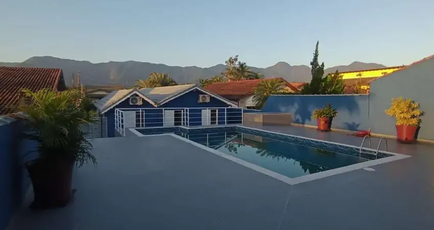 Casa de 3 Quartos sendo 1 com Suíte, Piscina e Churrasqueira no Morada da Praia - Bertioga/SP - IMÓVEL A VENDA - Confira!