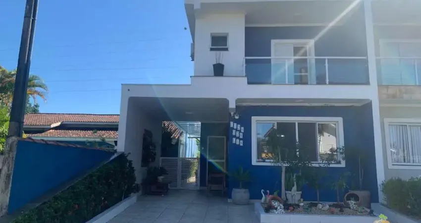Casa de 3 Quartos com 1 Suíte, 2 Salas e Piscina - Morada da Praia, Bertioga/SP - 180,00 m² - IMÓVEL A VENDA