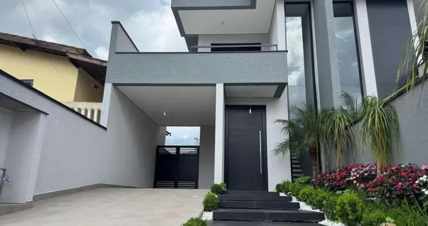 Sobrado Exclusivo com Piscina e Área Gourmet no Morada da Praia, Bertioga/SP: 3 Quartos, 3 Suítes, 2 Salas!