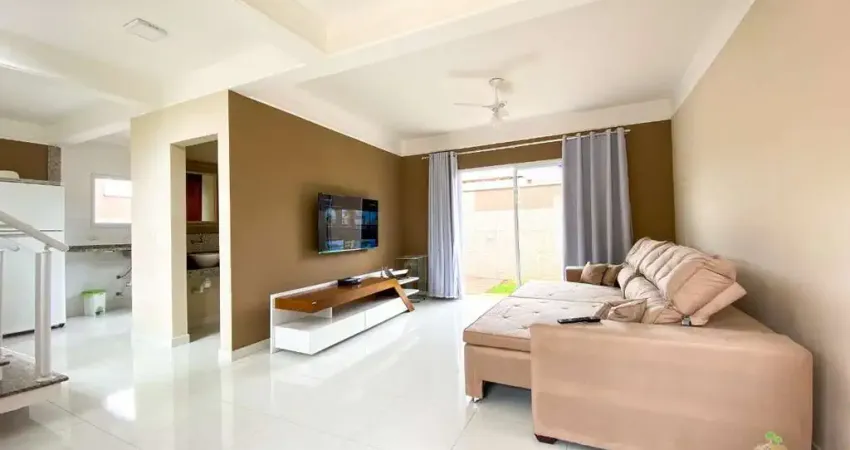 Lindo sobrado 115m²  construída e 189m² de terreno 3 dormitórios sendo 1 suíte Churrasqueira Piscina