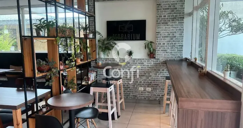 Ponto comercial em plena atividade, com 90 m², à venda no Rebouças – oportunidade única em Curitiba